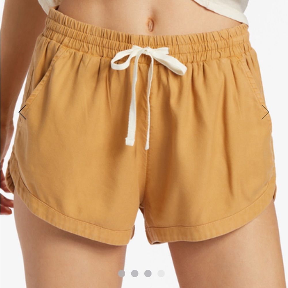 Billabong Shorts w/drawstring